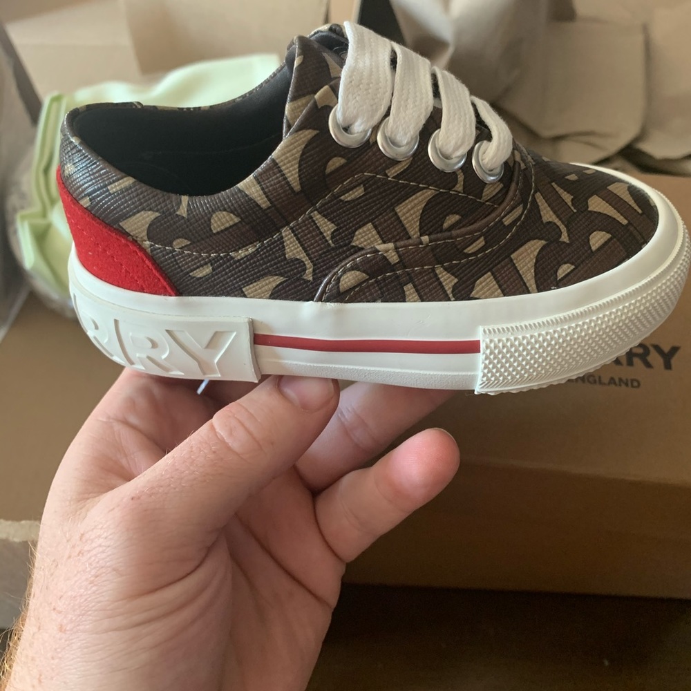 Burberry Monogram E-Canvas sneaker